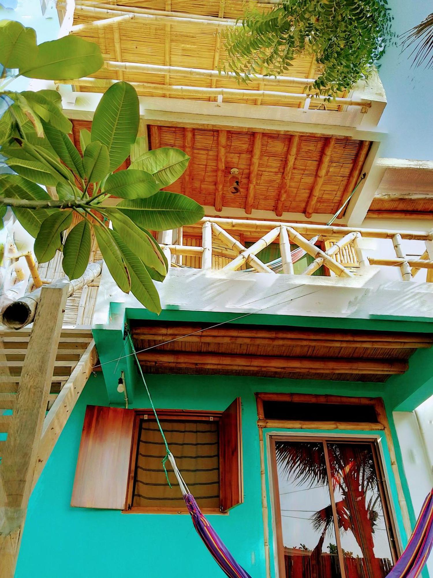 Hostal Puerto Engabao "El Surf Shelter" Rom bilde